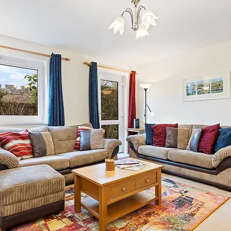 Cosy With Parking - Pass The Keys * York