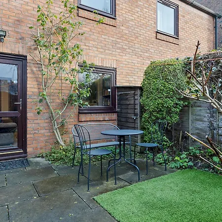 Cosy With Parking - Pass The Keys *