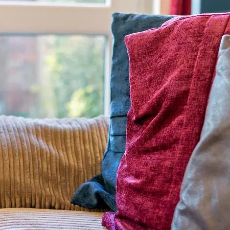 Cosy With Parking - Pass The Keys