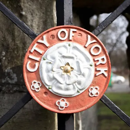 Σπίτι διακοπών Cosy With Parking - Pass The Keys